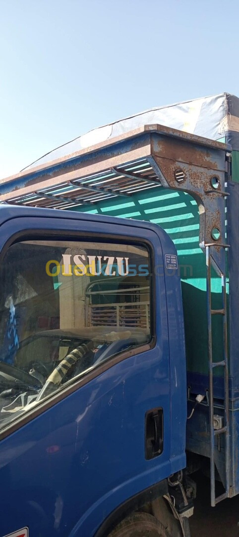 Isuzu Camion 2014