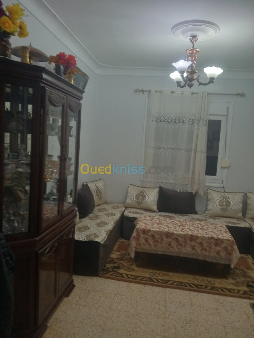 Vente Appartement F5 Oran Ain el bia