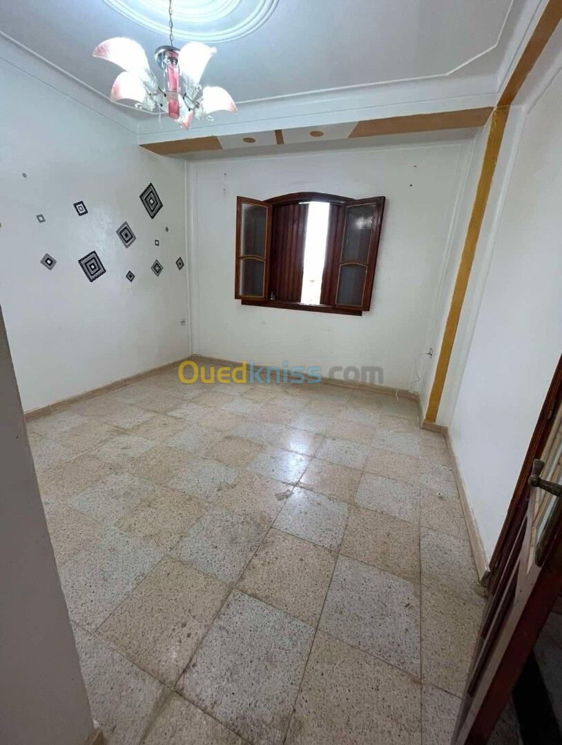 Location Niveau De Villa F2 Alger Bordj el kiffan