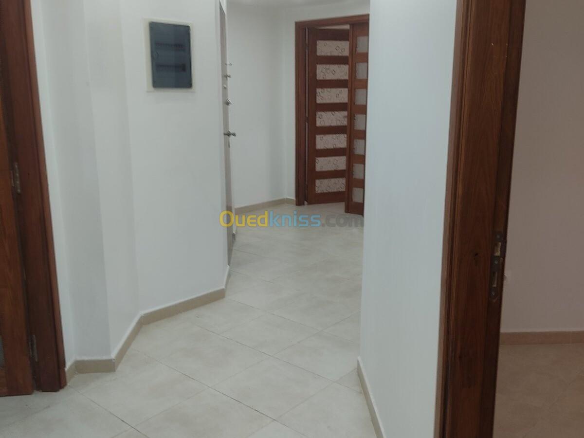 Location Appartement F5 Alger Ain naadja