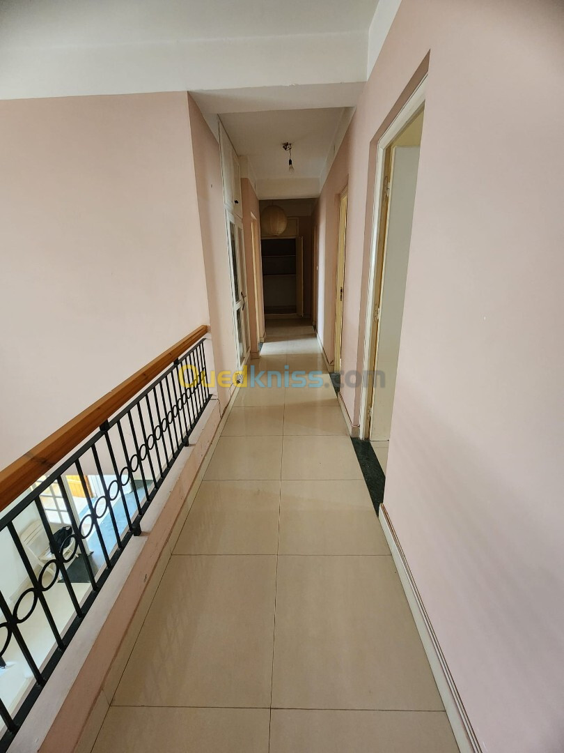 Location Appartement F5 Alger Said hamdine