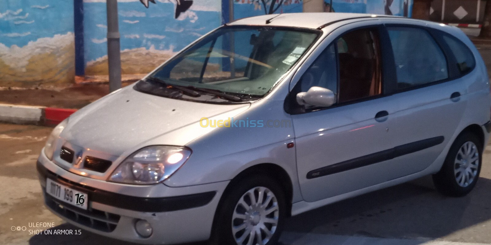 Renault Scenic 1999 Scénic Essence ملبسة مشيا 208000  موتور 1.6 16V