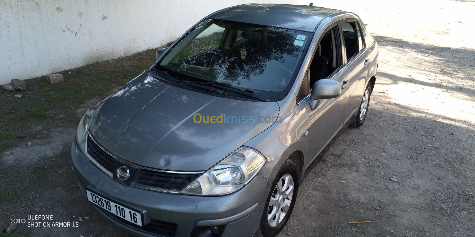 Nissan Tiida 4 portes 2010 Tiida موتور كونڨو نوفو الكبش صبيغة مافيهاش  1.5 dci