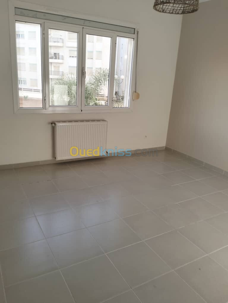 Location Appartement F4 Alger Cheraga