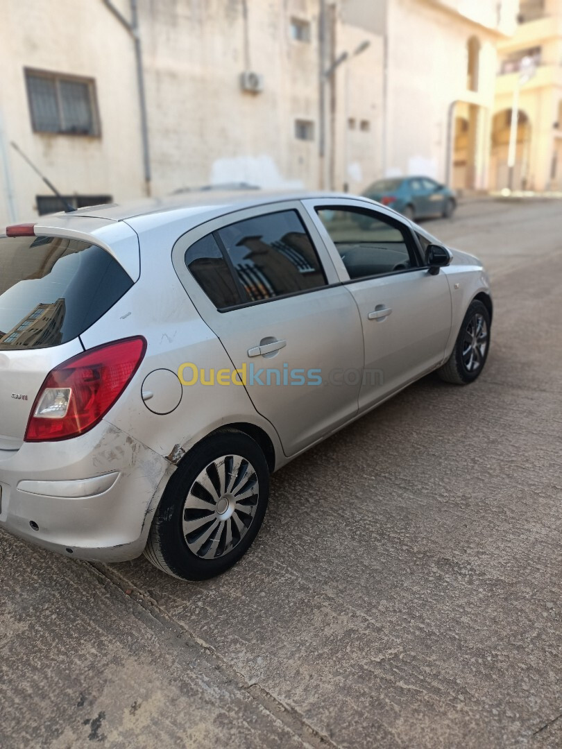 Opel Corsa 2010 