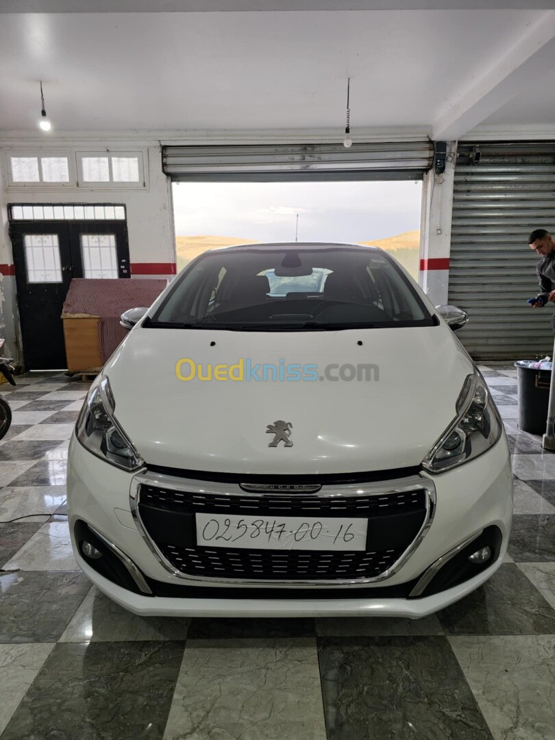 Peugeot 208 2018 Allure Facelift