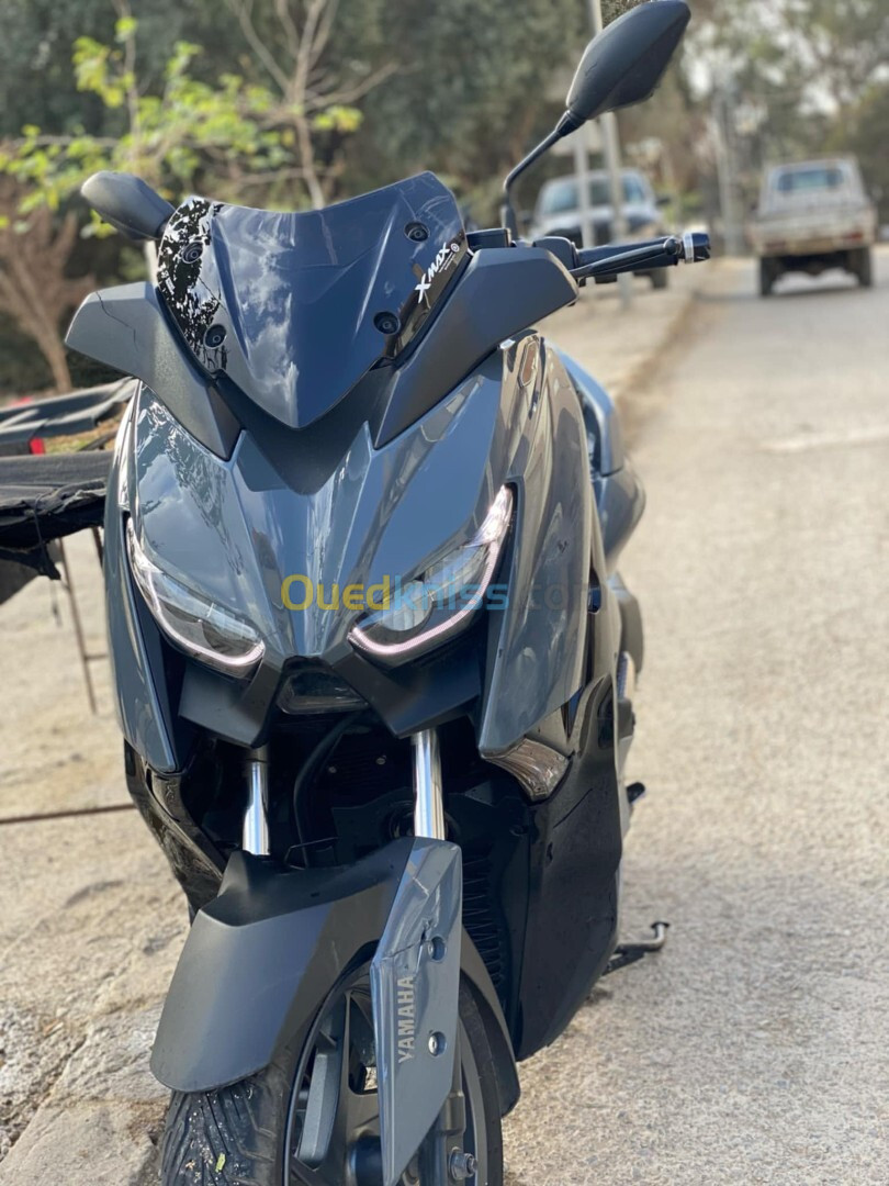 YAMAHA Xmax tech max 2022