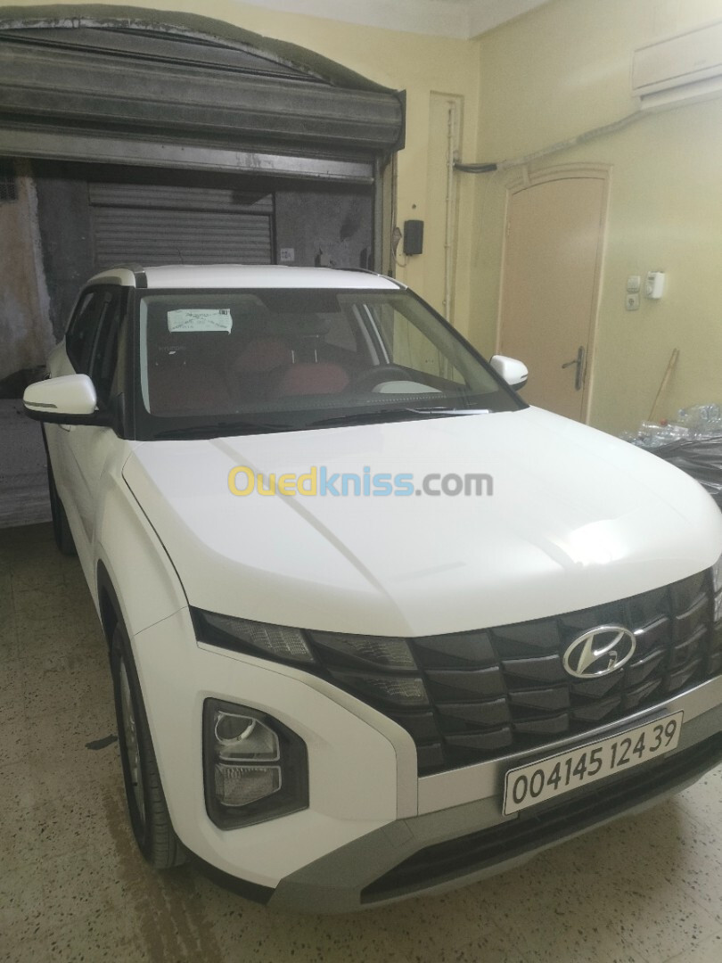 Hyundai Crita 2024 ديسكو ابيض