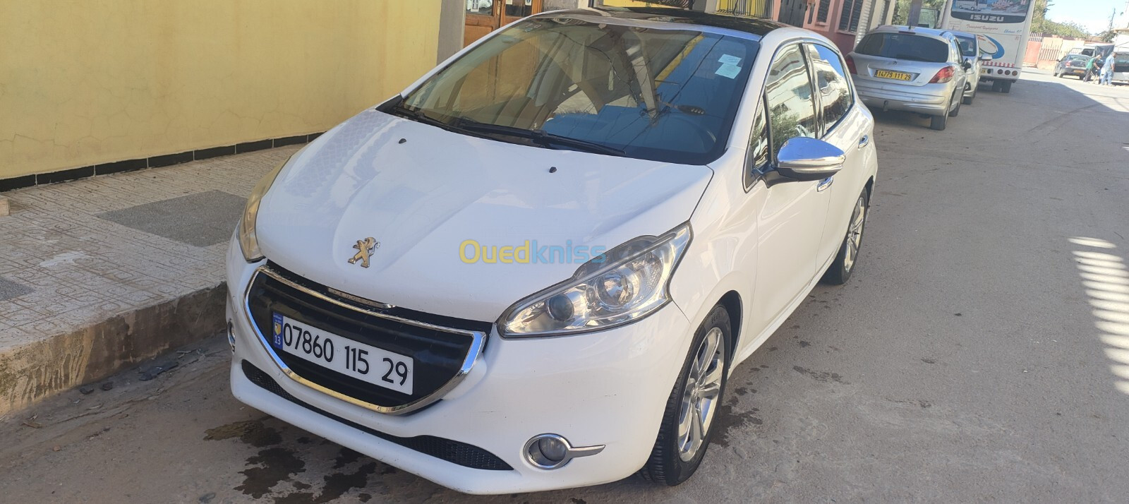 Peugeot 208 2015 Allure