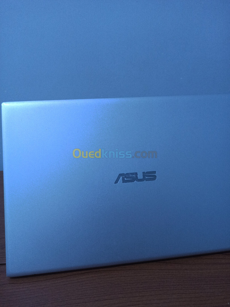 ASUS VivoBook 14 X412UF , i7-8550U 4GHz, NVIDIA GeForce MX130 2GB , 8GB ,  128GB SSD + 1T HDD 