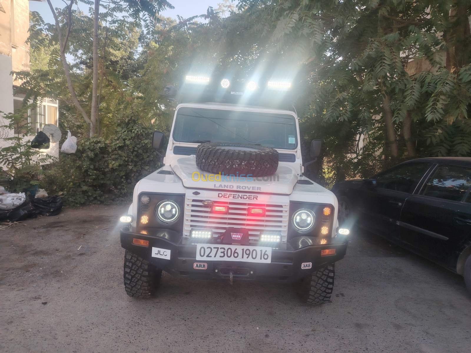 Land Rover Defender 1990 Country