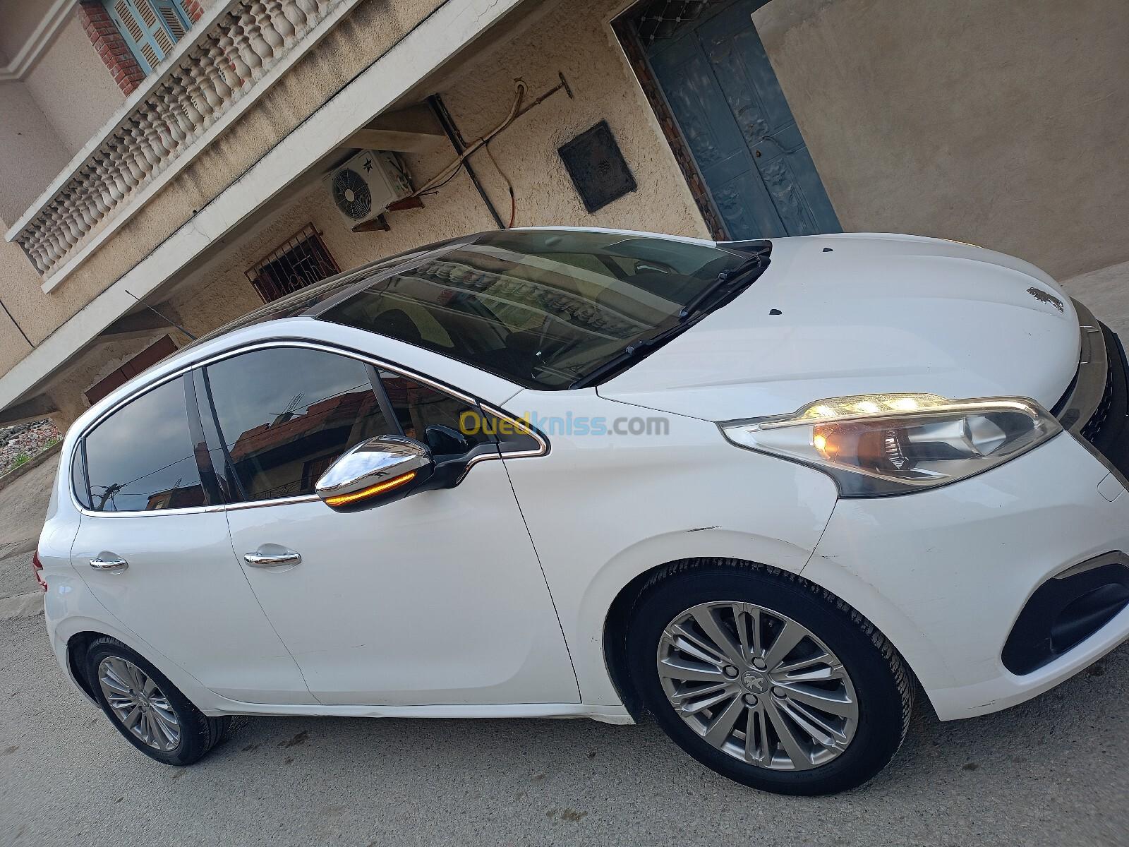 Peugeot 208 2016 Allure Facelift