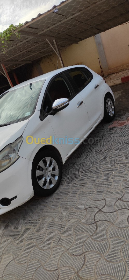 Peugeot 208 2013 208