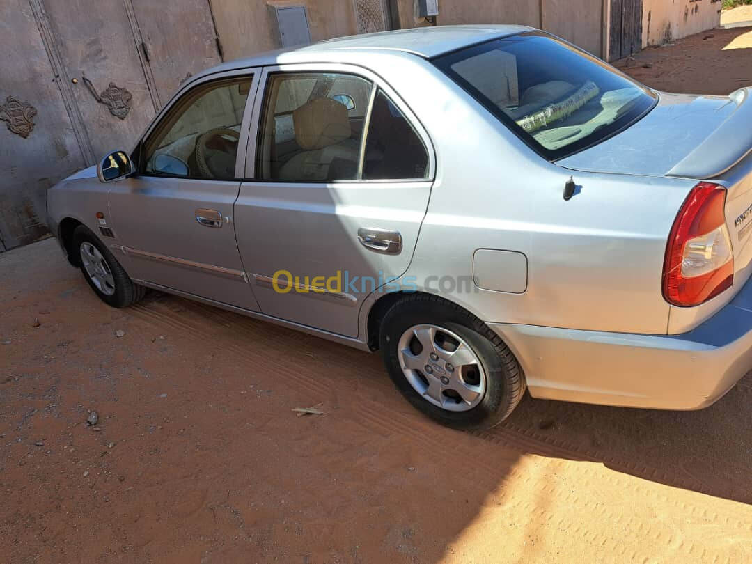 Hyundai Accent 2011 