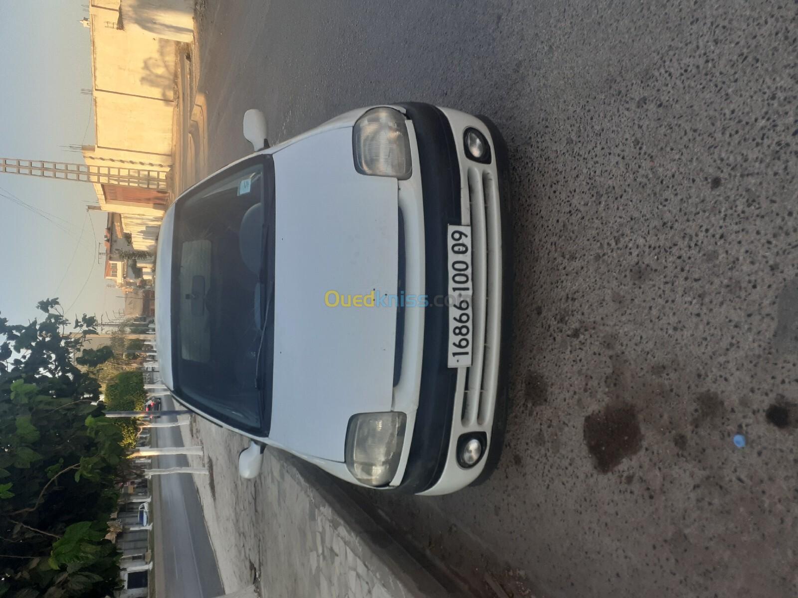 Renault renault clio 2 2000 