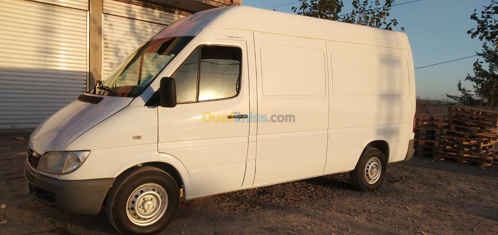 Mercedes Sprinter 2010 Surélevé chassis moyen