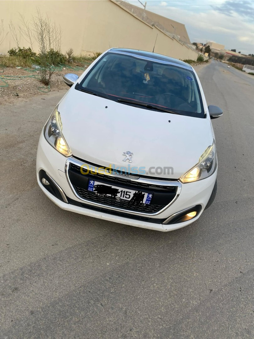 Peugeot 208 2015 Allure