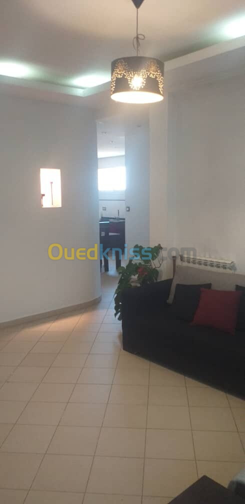 Location Appartement F2 Alger Hydra