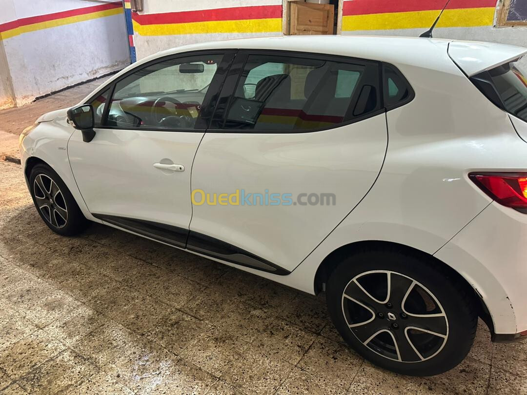 Renault Clio 4 2015 Limited