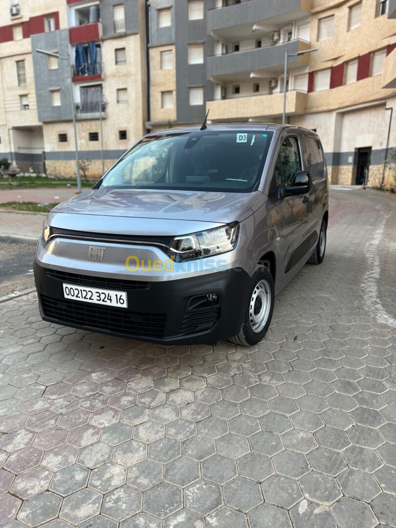 Fiat Fiat doblo 2024 italie 2024 Professionnel