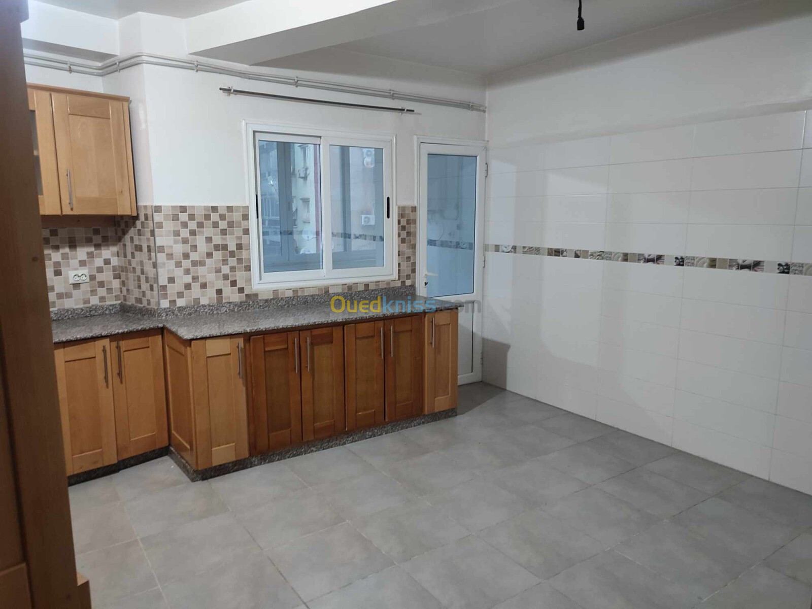 Location Appartement F5 Alger Ain naadja