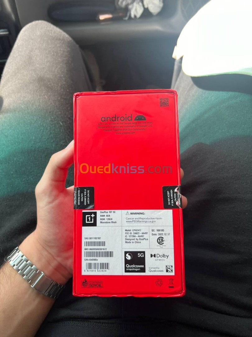 One Plus 10T 5G 8/128 Avec chargeur 160 watt