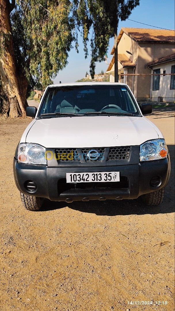 Nissan Pickup 2013 Pickup