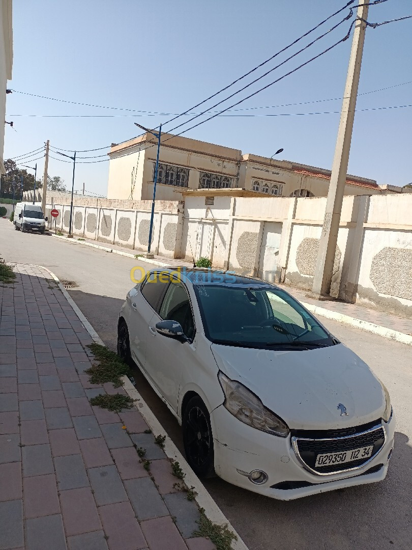 Peugeot 208 2012 Allure