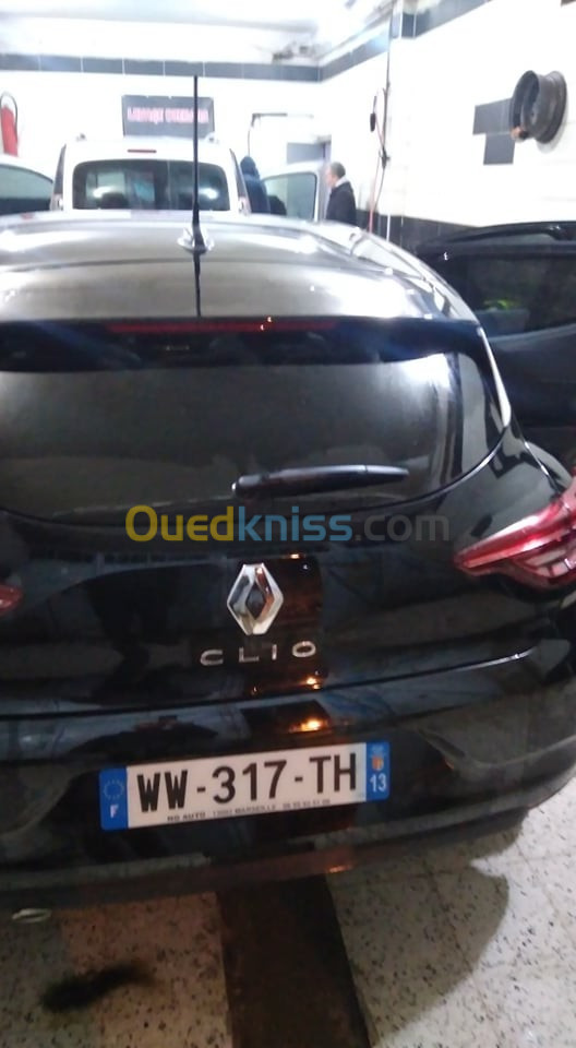 Renault Clio5 équilibre diesel 2023 Clio5