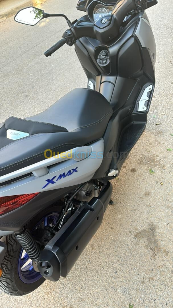 YAMAHA XMAX 300 2022