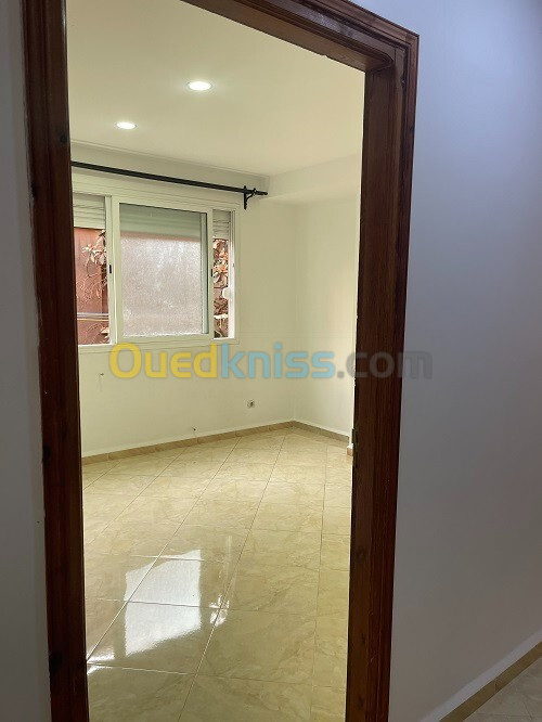 Location Niveau De Villa F3 Alger Draria