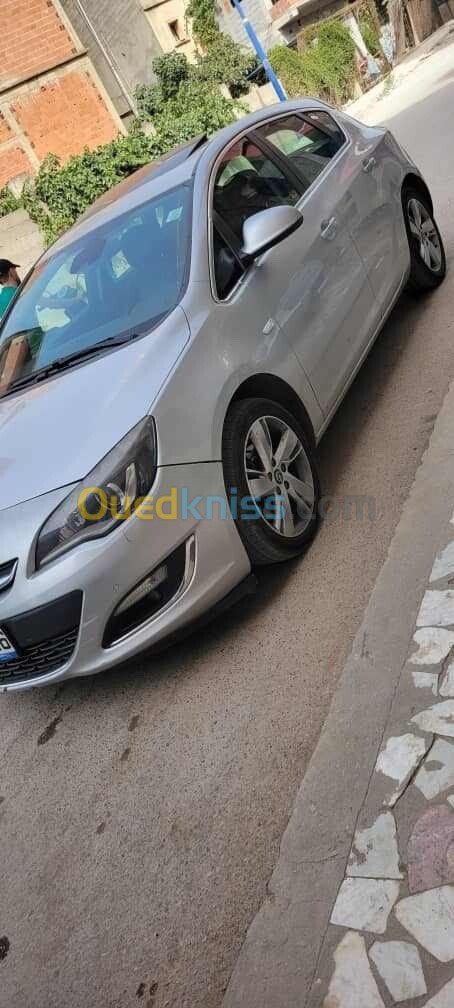 Opel Astra 2013 SPORT