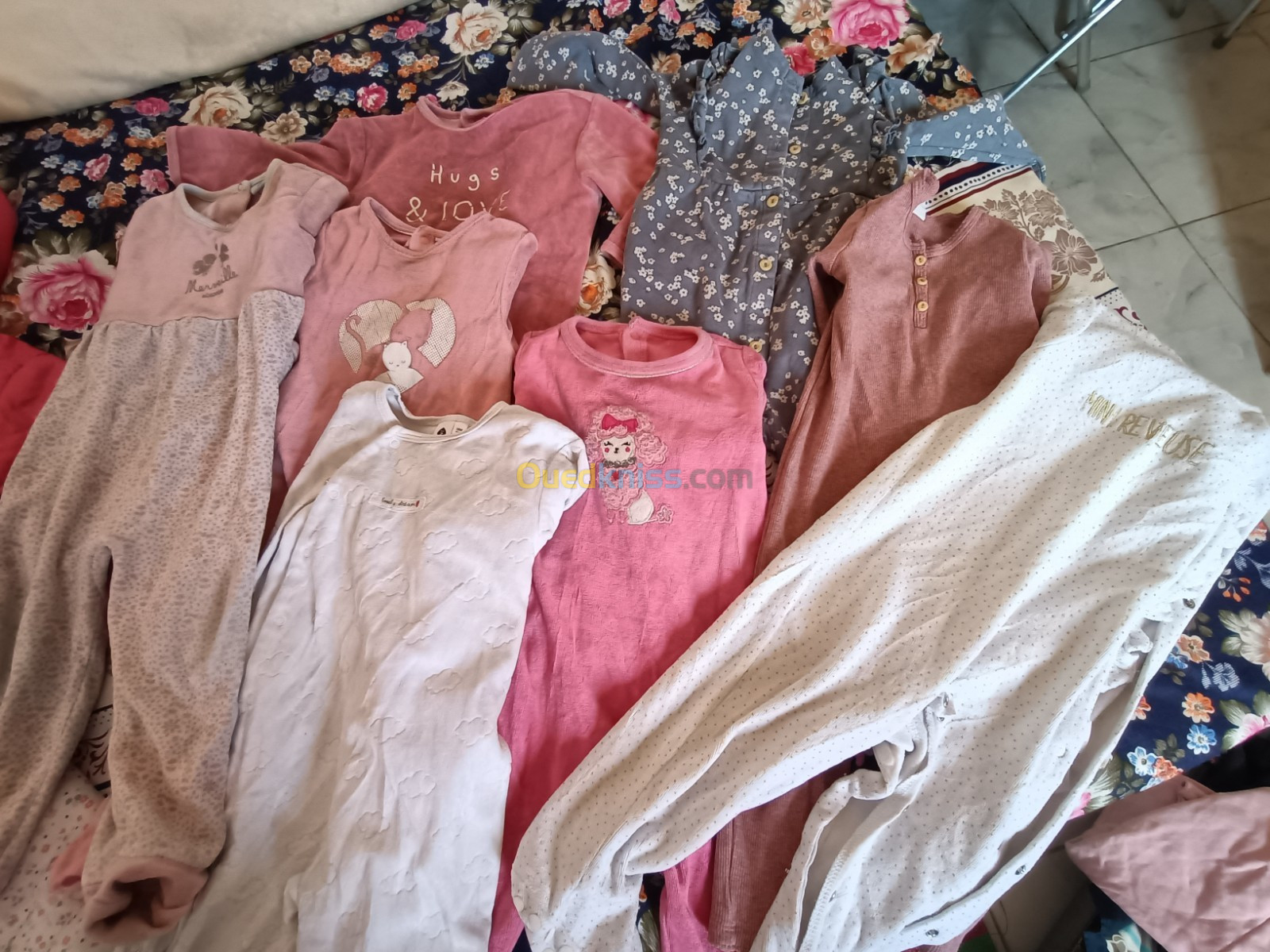 Lot vêtements bébé