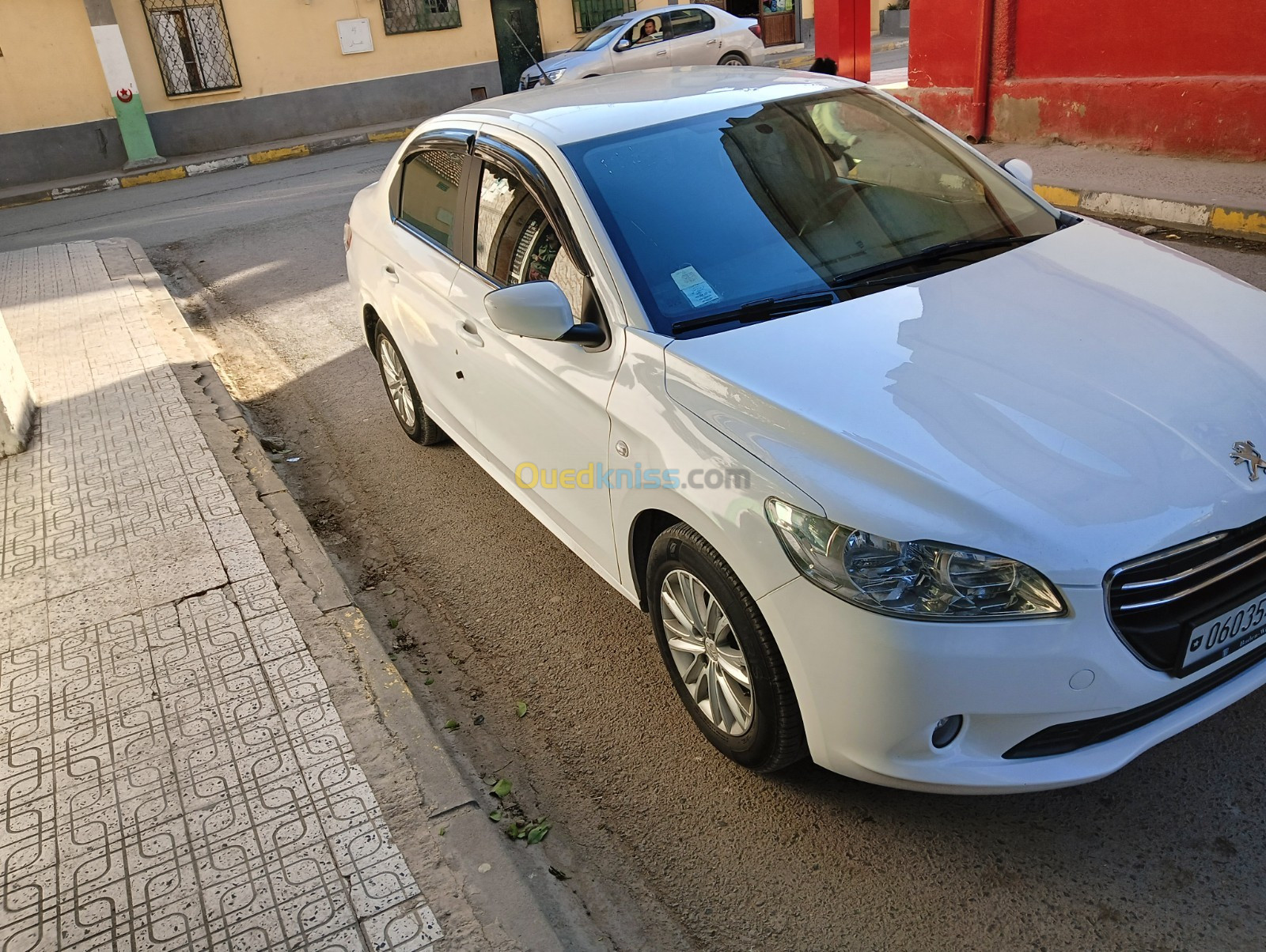 Peugeot 301 2013 Allure