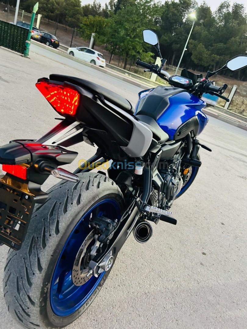 Yamaha Mt07 2022