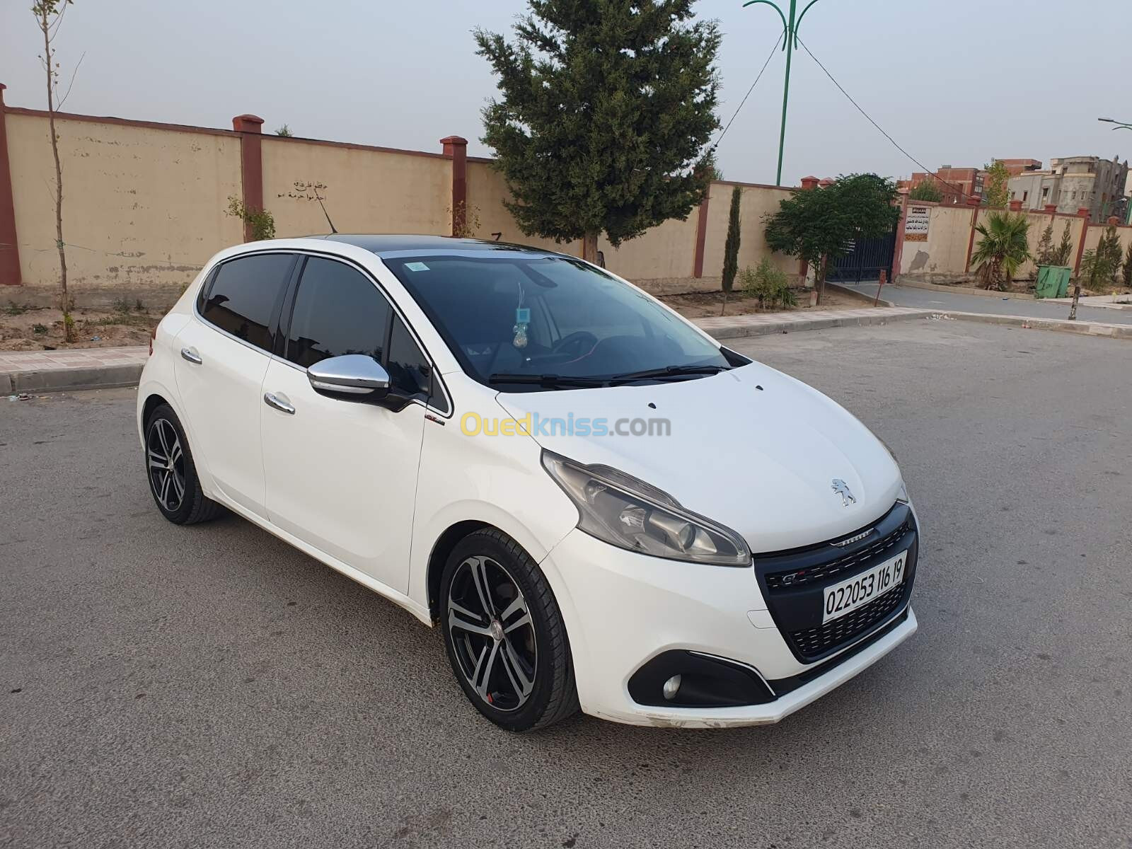 Peugeot 208 2016 Allure