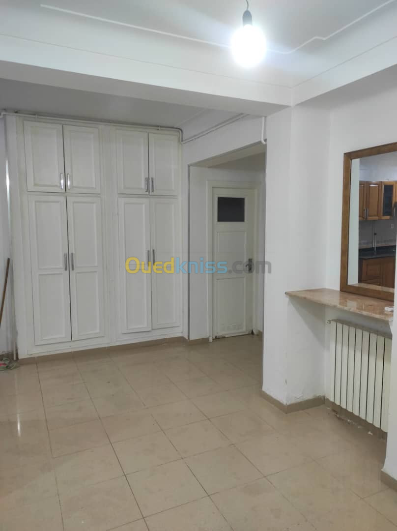 Location Appartement F4 Alger Dely brahim