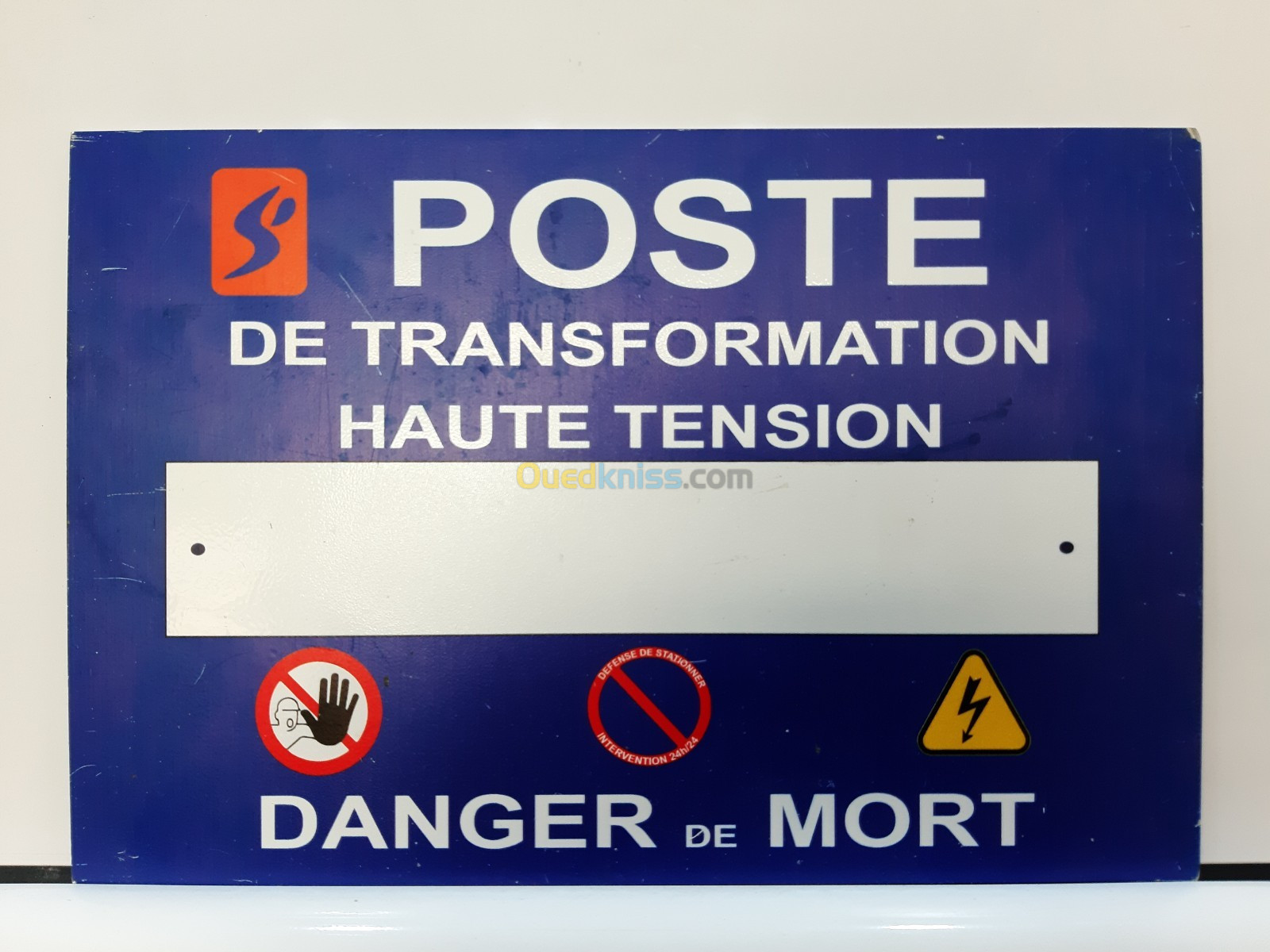 Plaque déposée transfo et soin aux electrises 