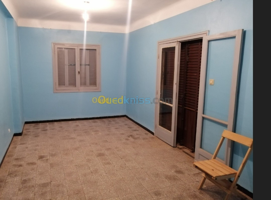 Location Appartement F3 Jijel Taher