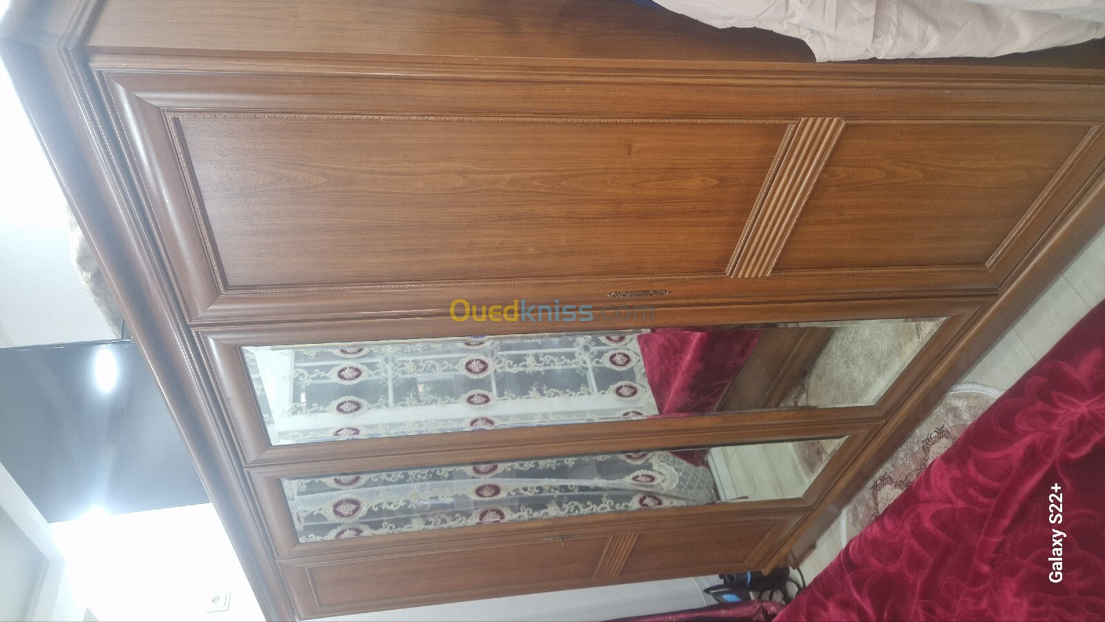 VEND ARMOIRE DE CHAMBRE A COUCHER  France 