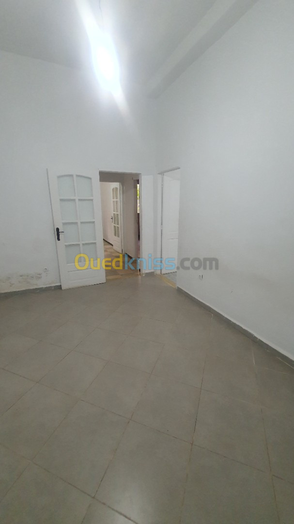 Location Niveau De Villa F3 Alger Ain benian