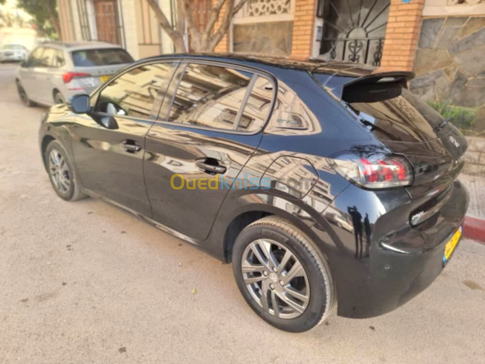 Peugeot 208 2022 Allure