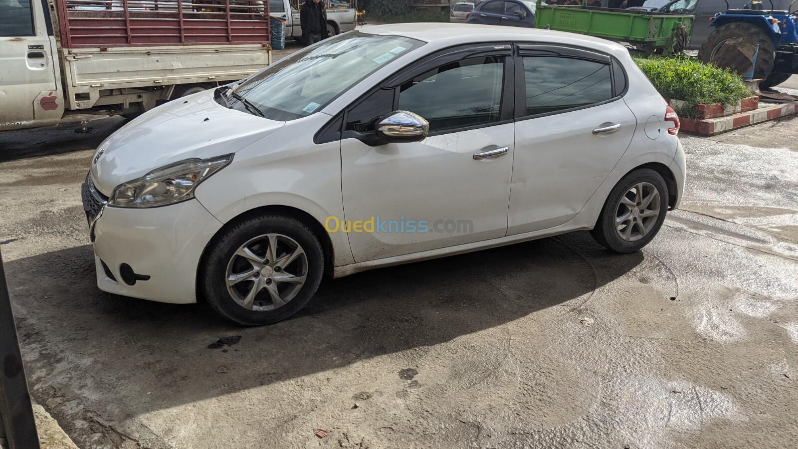 Peugeot 208 2015 Active