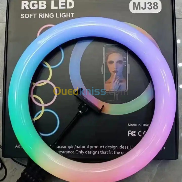 Anneau lumineux Led RGB Ring Light 15" MJ38 support 3 téléphones avec télécommande