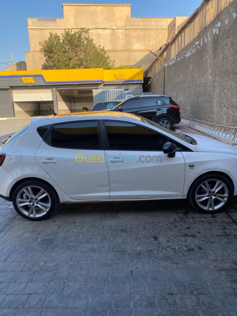 Seat Ibiza 2012 Fully +Toit ouvrant