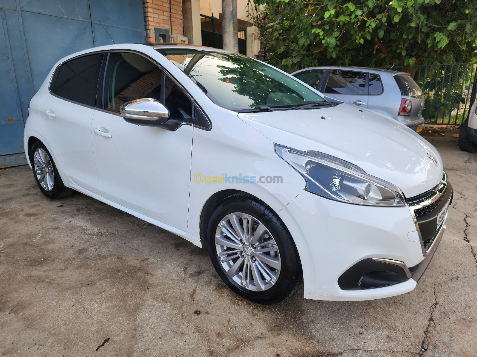 Peugeot 208 2016 Active Facelift