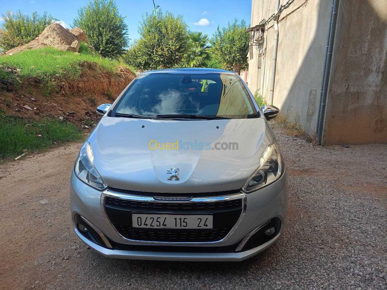 Peugeot 208 2015 Allure Facelift