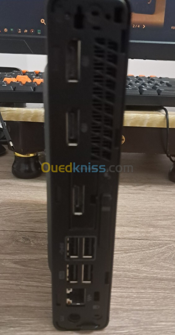 HP EliteDesk 800 G3 I5 7500T 7th  8GB 256GB SSD FHD