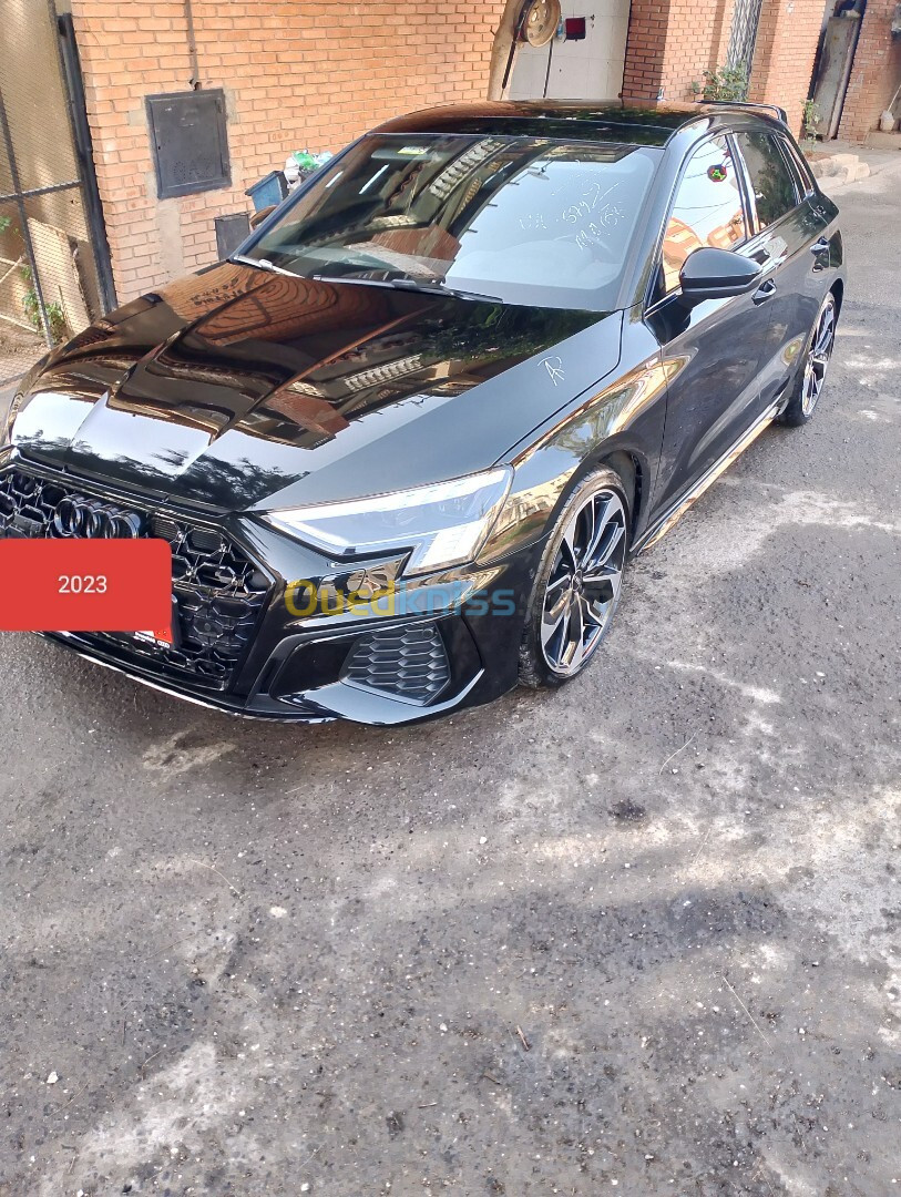 Audi A3 Quattro la 200ch 2023 S line