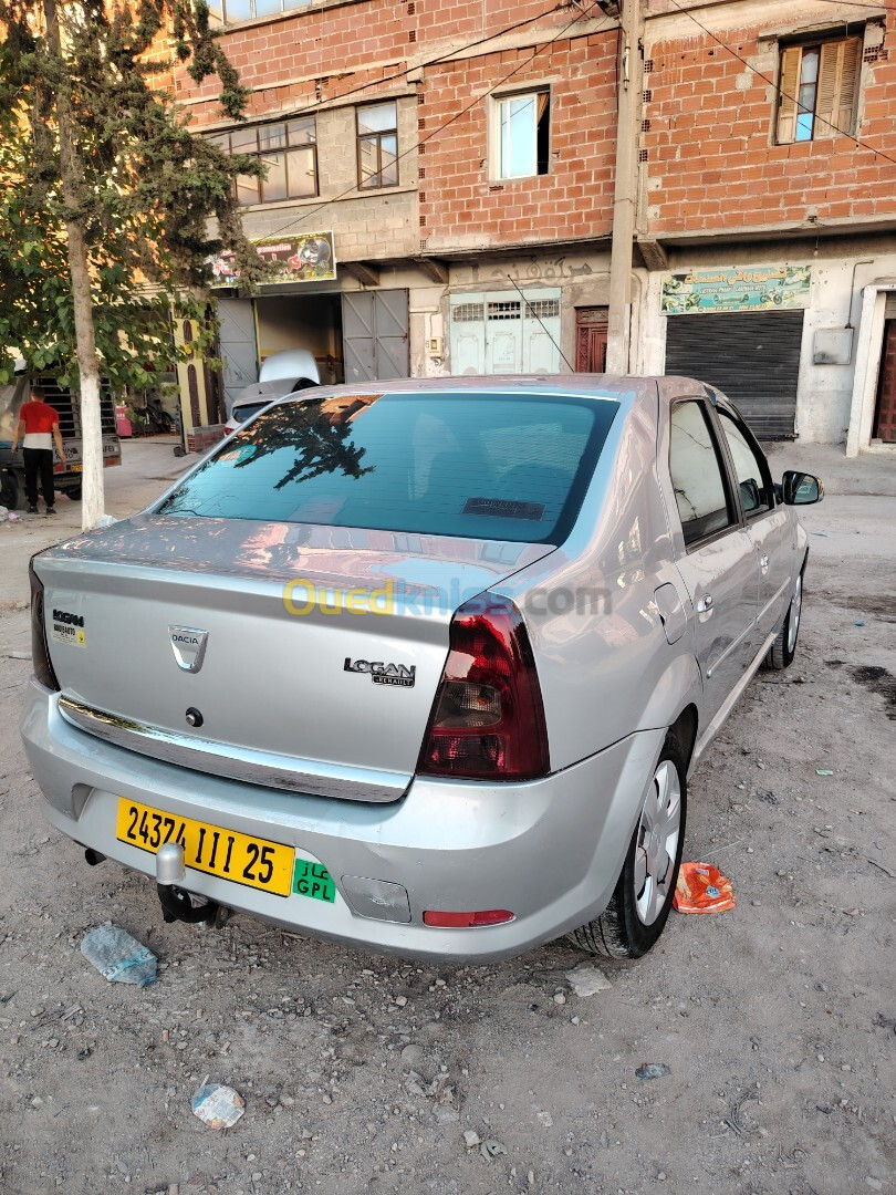 Dacia Logan 2011 لوقان